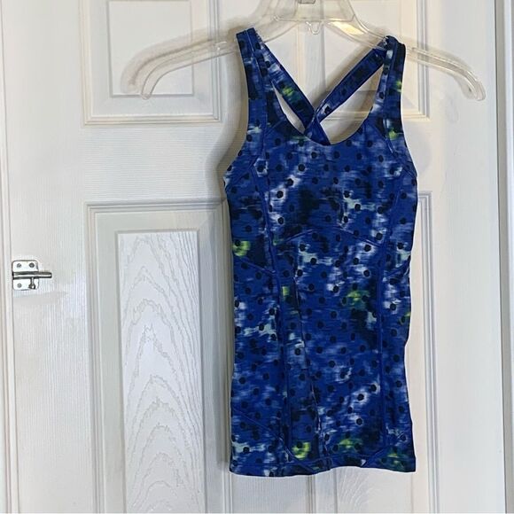 Lululemon Kanto Catch Me Tank Windy Blooms Saphire Blue Multi / Naval Blue SZ 2 - Picture 10 of 11